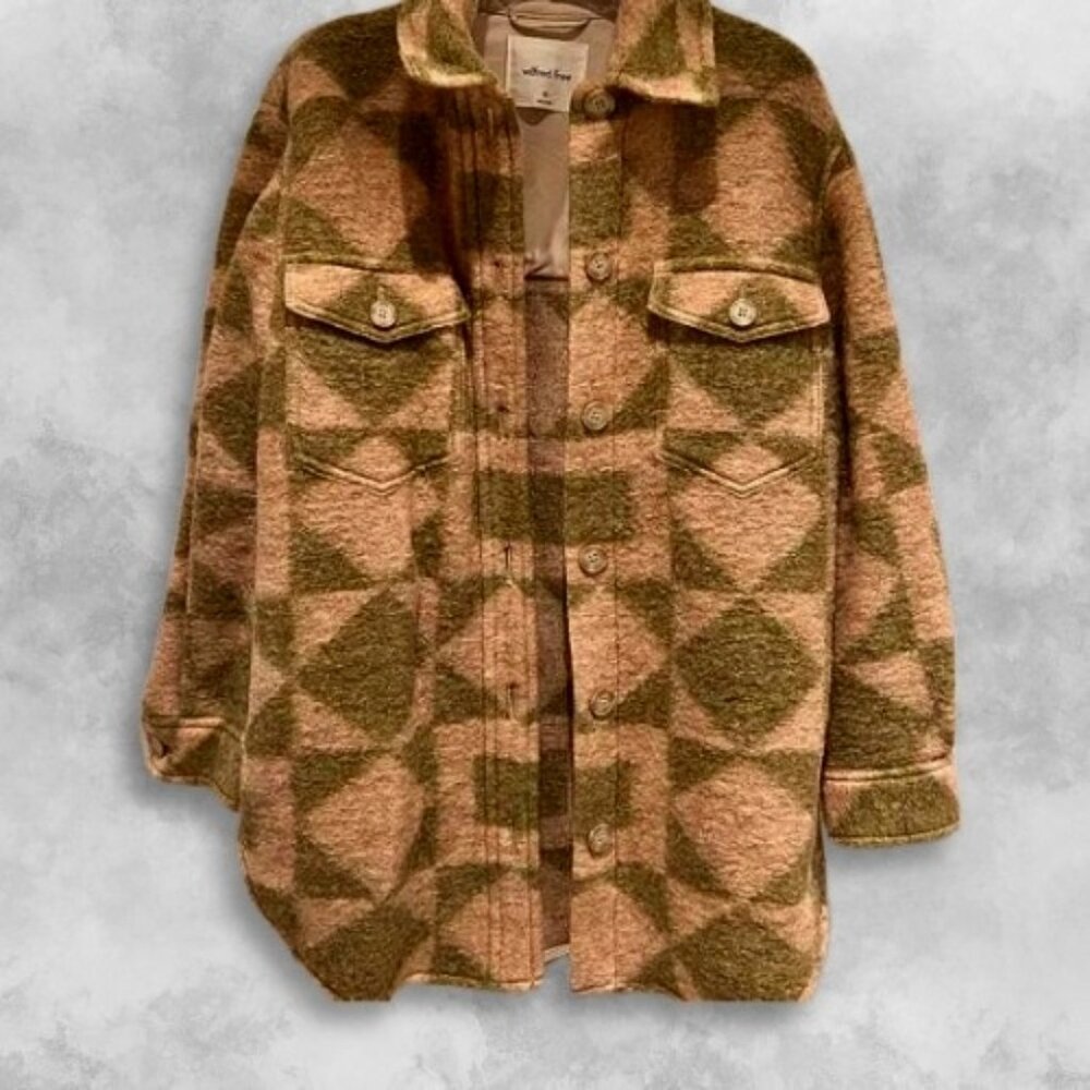 Aritzia Green and Tan Utility Jacket